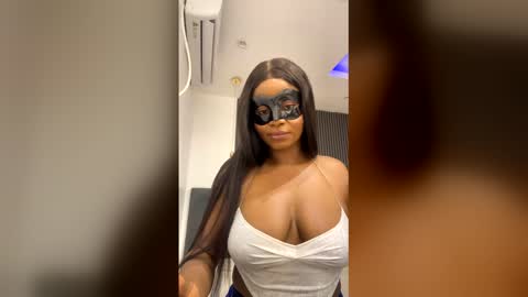 Snapshot of mysticalee1 chatting on 12/03/25, 11:41 BIG BOOTY MYSTICA LEE online show from 12/03/25, 11:41