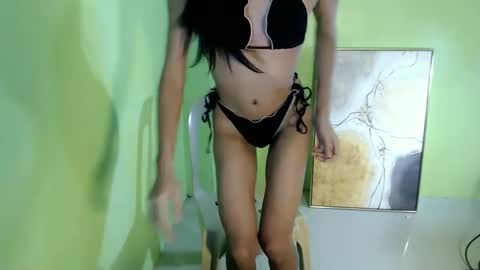 Snapshot of mysticofcum22 chatting on 02/02/25, 12:19 Krestine online show from 02/02/25, 12:19