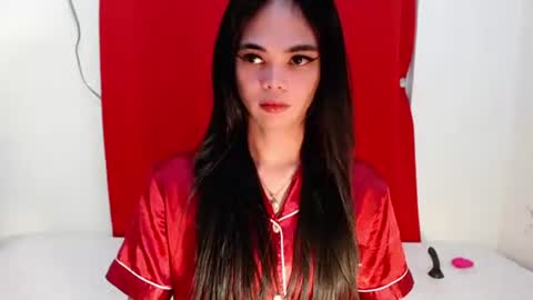 Snapshot of mysticofcum22 chatting on 10/27/25, 01:31 Krestine online show from 10/27/25, 01:31