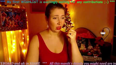 Snapshot of mystydew chatting on 12/05/24, 03:17 MystyDew online show from 12/05/24, 03:17