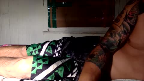 str8 dom alphaAsian Daddy type. sorry not bi or  curious but i dont judgediscrimenate. online show from 02/13/25, 11:39