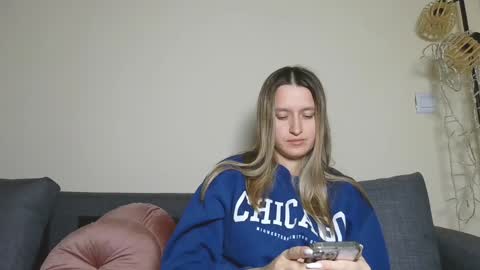 Eva online show from 12/15/24, 07:42