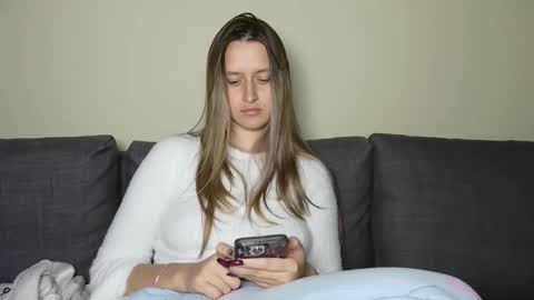 Eva online show from 03/06/25, 12:43