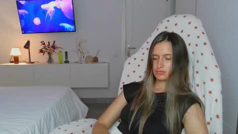 Eva online show from 10/16/25, 08:10