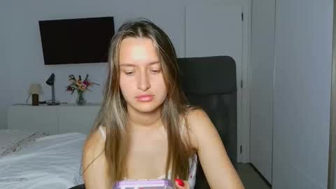 Eva online show from 10/19/25, 06:08