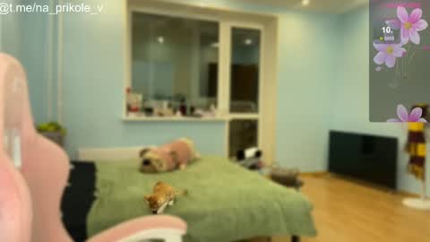 Vanessa and Julia  online show from 10/24/25, 05:20