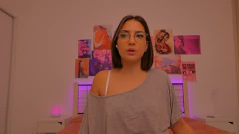 Snapshot of naalani chatting on 12/02/24, 06:41 Naalani online show from 12/02/24, 06:41