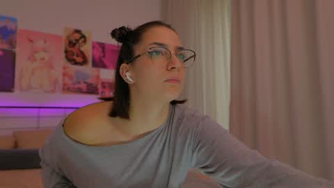 Snapshot of naalani chatting on 12/06/24, 10:16 Naalani online show from 12/06/24, 10:16