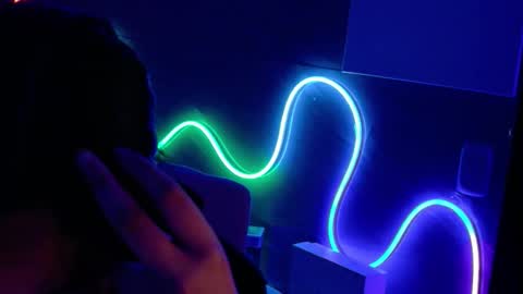 Snapshot of naaomi_cute chatting on 10/15/25, 01:28 naaomi_cute online show from 10/15/25, 01:28