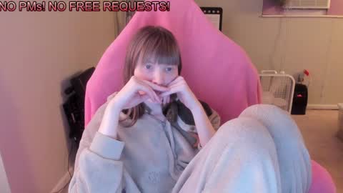 Snapshot of nacmar chatting on 12/09/24, 03:54 Natalie Marlo online show from 12/09/24, 03:54