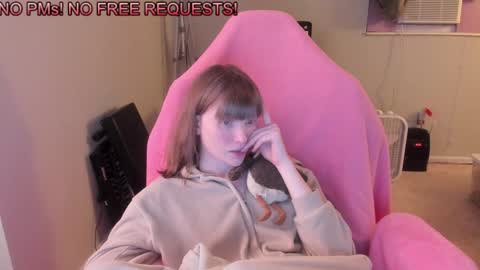 Snapshot of nacmar chatting on 12/18/24, 04:53 Natalie Marlo online show from 12/18/24, 04:53