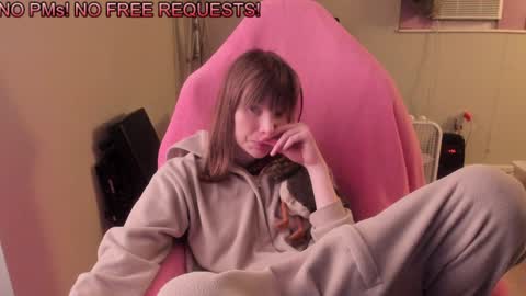 Snapshot of nacmar chatting on 01/07/25, 04:08 Natalie Marlo online show from 01/07/25, 04:08