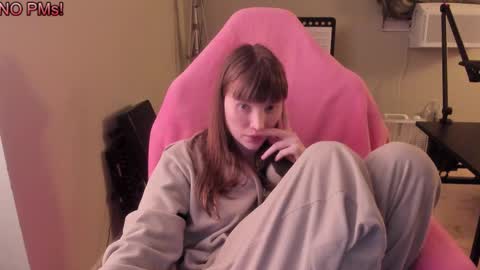 Snapshot of nacmar chatting on 09/30/25, 06:07 Natalie Marlo online show from 09/30/25, 06:07