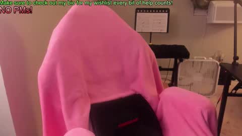 Natalie Marlo online show from 10/21/25, 02:12