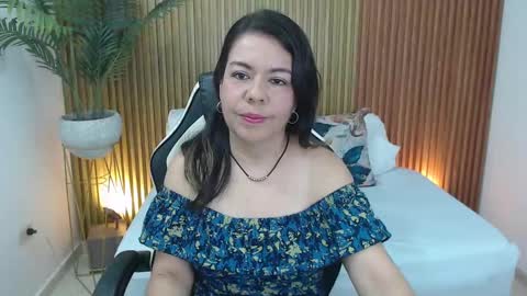 Snapshot of nahia_13 chatting on 01/10/25, 11:54 N A H I A online show from 01/10/25, 11:54
