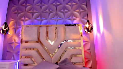 Snapshot of nahia_low chatting on 01/04/25, 05:48  Valeria  online show from 01/04/25, 05:48