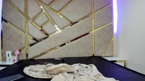 Snapshot of nahia_low chatting on 03/12/25, 10:37  Valeria  online show from 03/12/25, 10:37