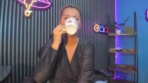 Snapshot of nahiajhonson_ chatting on 11/15/25, 12:45 Nahia online show from 11/15/25, 12:45