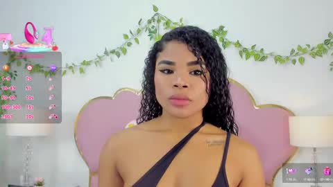 Snapshot of nahiarareina chatting on 09/10/25, 01:22 NahiaraReina online show from 09/10/25, 01:22