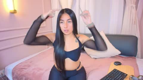 Nahomi online show from 10/20/25, 08:20