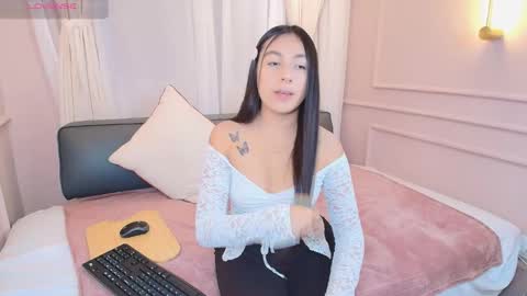 Nahomi online show from 11/12/25, 08:08