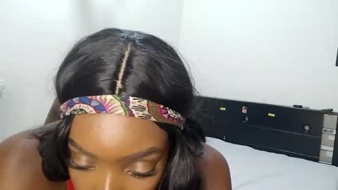 Snapshot of nahomy_smiith chatting on 02/04/25, 04:59 Nahomy online show from 02/04/25, 04:59