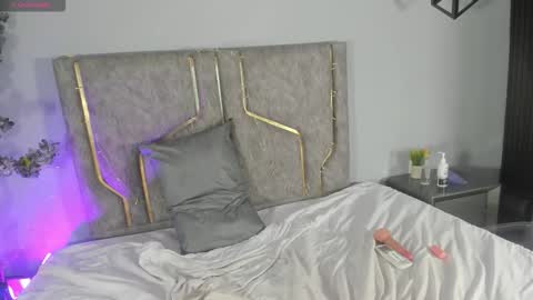 nahomycarterr online show from 10/11/25, 08:57