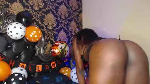 Naia online show from 10/30/25, 07:58