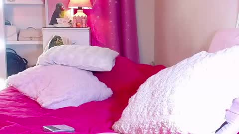 Naissha online show from 12/04/24, 02:37