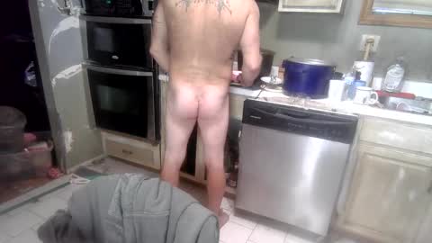 Snapshot of nakednate1780 chatting on 01/18/25, 05:04 nakednate1780 online show from 01/18/25, 05:04