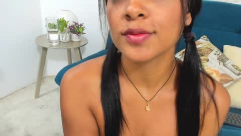 Snapshot of nala_rouss chatting on 01/04/25, 09:41 NALA online show from 01/04/25, 09:41