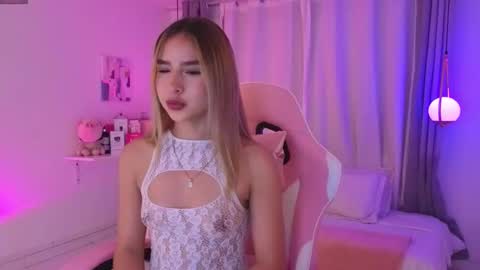 Snapshot of nallahh_ chatting on 11/11/25, 03:50 Nallah online show from 11/11/25, 03:50