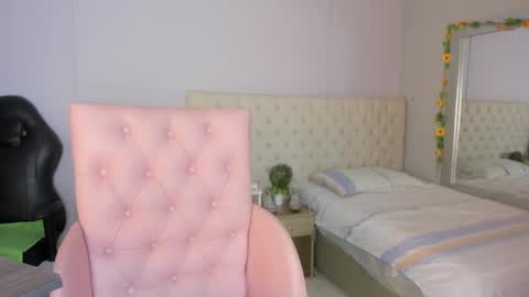 Snapshot of nami_sam chatting on 12/04/24, 03:21 nami_sam online show from 12/04/24, 03:21