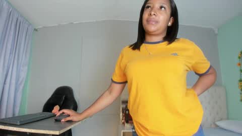 Snapshot of nami_sam chatting on 03/11/25, 12:39 nami_sam online show from 03/11/25, 12:39