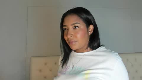 nami_sam online show from 10/13/25, 01:44