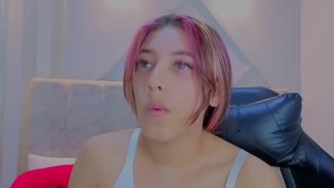 nami_sweet_ online show from 10/12/25, 02:16