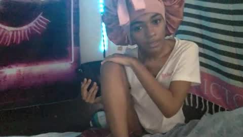 Snapshot of nanaonn chatting on 11/21/25, 05:33 nanaonn online show from 11/21/25, 05:33