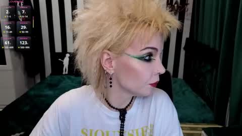 Nancy online show from 11/09/25, 01:04