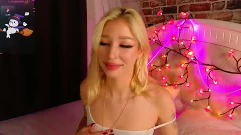 Sally Blonde  Katrinbrown online show from 11/08/25, 05:51