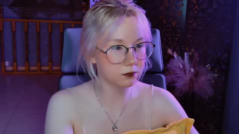 nancymartinez online show from 12/28/24, 01:06