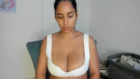 Snapshot of nanna_sweet chatting on 03/09/25, 11:35 Nanna online show from 03/09/25, 11:35