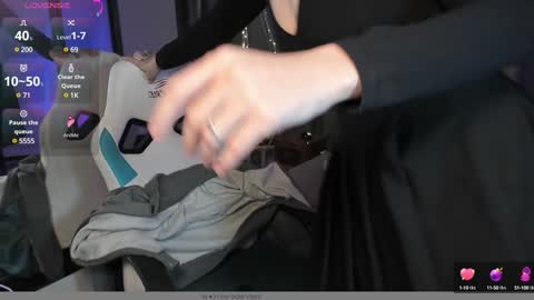 NansyCharm online show from 12/12/24, 07:52