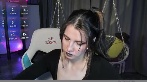 NansyCharm online show from 12/12/24, 10:56