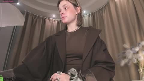 Naomi online show from 09/25/25, 11:41