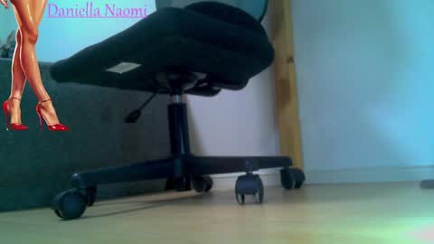 Snapshot of naomi_sexy2021 chatting on 12/06/24, 09:32 Daniella Naomi online show from 12/06/24, 09:32