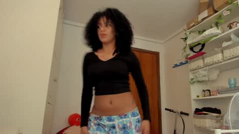 Snapshot of naomigarcia chatting on 12/19/24, 12:13 Naomi online show from 12/19/24, 12:13