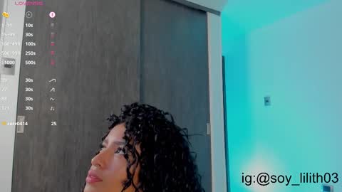 Naomi  online show from 10/12/25, 02:54