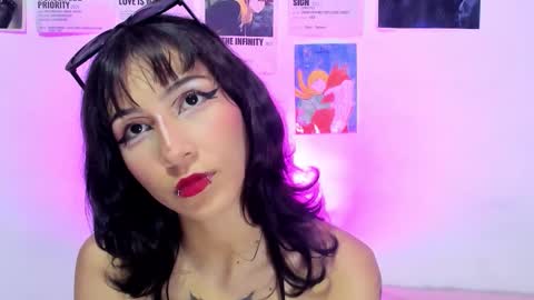 naomiharuno online show from 10/28/25, 02:48