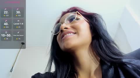 Snapshot of naomiiii__ chatting on 12/07/24, 05:26 naomiiii online show from 12/07/24, 05:26