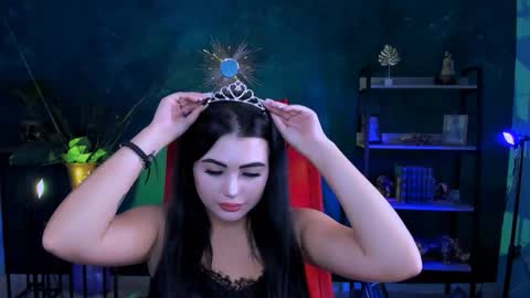 naomiwilsons online show from 11/06/25, 08:26